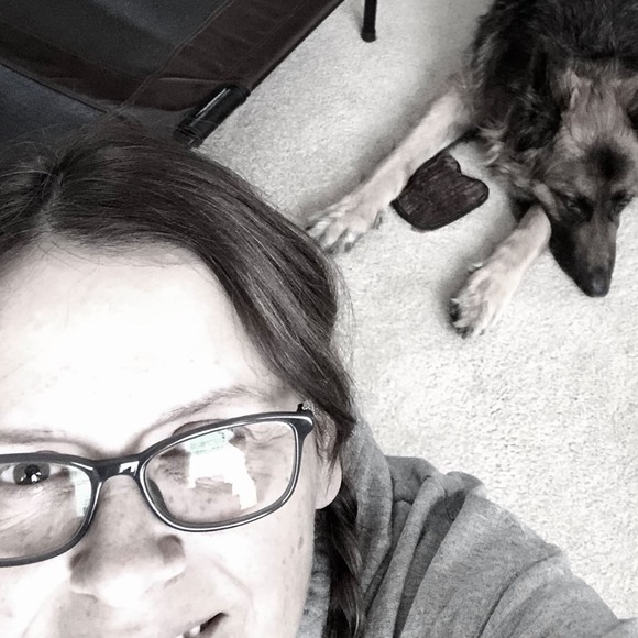 Meet your Posher, Micki - Picture 1 of 1